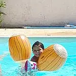 Leisure, Summer, Fun, Vacation, Swimming Pool, Baballe, Assis, Headgear, Recreation, Meubles, Games, Play, Personne, Joy