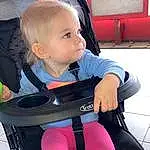 Visage, Jambe, Comfort, Purple, Baby Carriage, Baby & Toddler Clothing, Lap, Baby, Chair, Bambin, Thigh, Enfant, Baby Products, Electric Blue, Knee, Baby Safety, Personal Protective Equipment, Car Seat, Assis, Personne