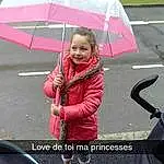 Umbrella, Rose, Fashion Accessory, Car, Enfant, Bambin, Fun, Baby Carriage, Vehicle, Recreation, Baby Products, Play, Personne, Joy