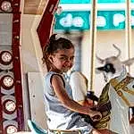 Amusement Ride, Carousel, Parc d'attractions, Recreation, Fun, Park, Fille, Enfant, Bambin, Personne, Joy