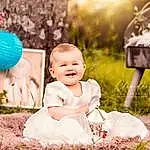Sourire, Plante, Photograph, Dress, People In Nature, Happy, Flash Photography, Herbe, Rose, Baby & Toddler Clothing, Bambin, Summer, Enfant, People, Fun, Baby, Arbre, Beauty, Event, Personne, Joy