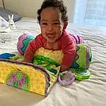 Sourire, Comfort, Baby & Toddler Clothing, Bambin, Baby, Enfant, Happy, Linens, Window Blind, Assis, Play, Fun, Herbe, Leisure, Baby Toys, Bedding, Baby Products, Pillow, Personne, Joy