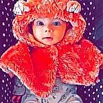 Blanc, Baby & Toddler Clothing, Sleeve, Textile, Rose, Jouets, Red, Doll, Cap, Bambin, Font, Magenta, Pattern, Fashion Design, Electric Blue, Scarf, Costume Hat, Wig, Enfant, Poil, Personne, Headwear