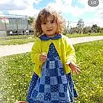 Cloud, Photograph, Ciel, Plante, People In Nature, Green, Nature, Sports Equipment, Dress, Textile, Sleeve, Baby & Toddler Clothing, Happy, Herbe, Bambin, Fun, Summer, Football, Baballe, Pattern, Personne